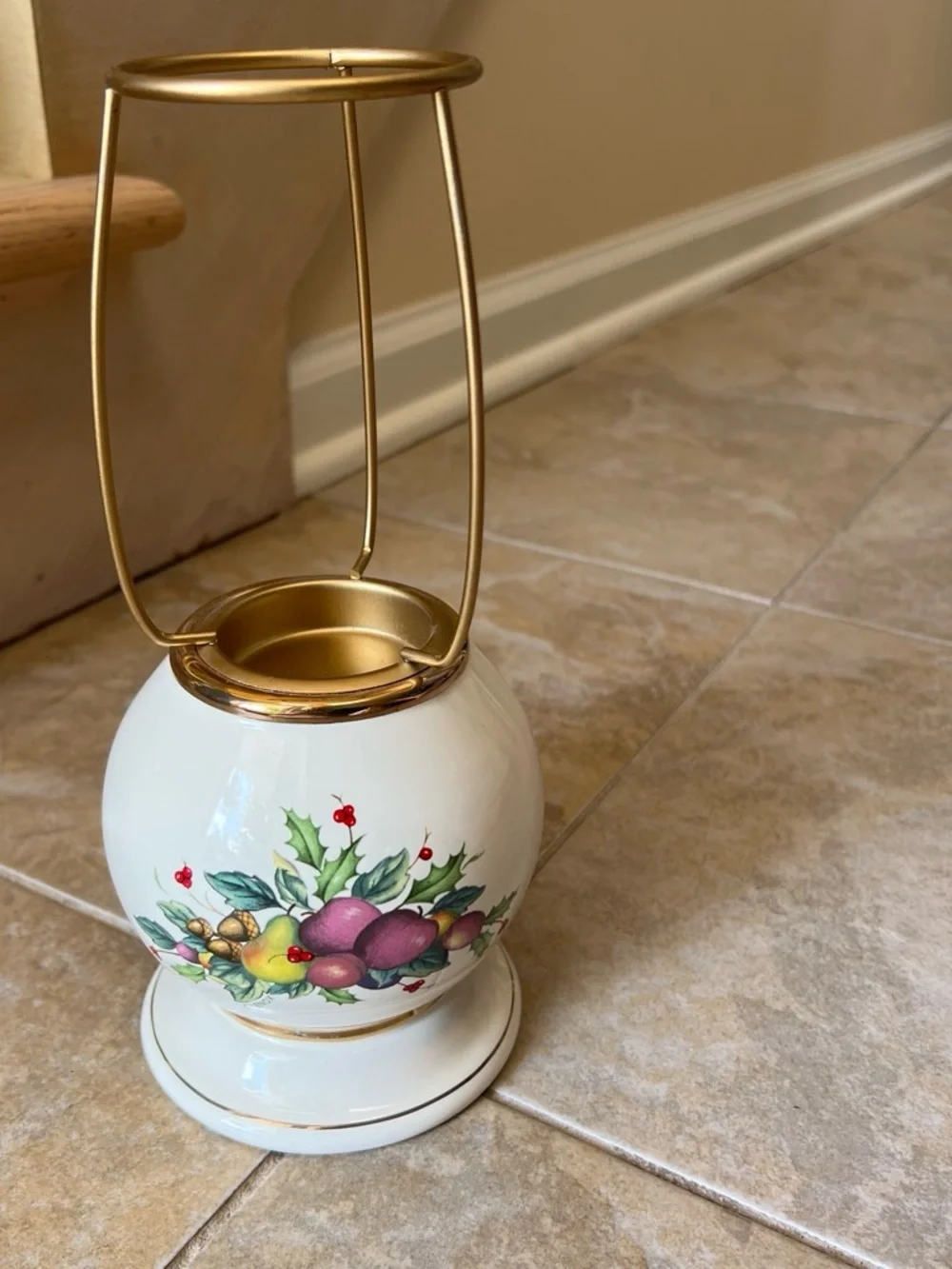 Lenox ceramic holiday candle lamp